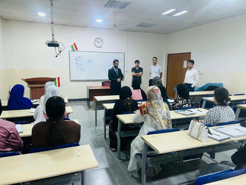 بدء الدورة دروس الرياضيات لطلاب الصف 12 اعدادیه‌